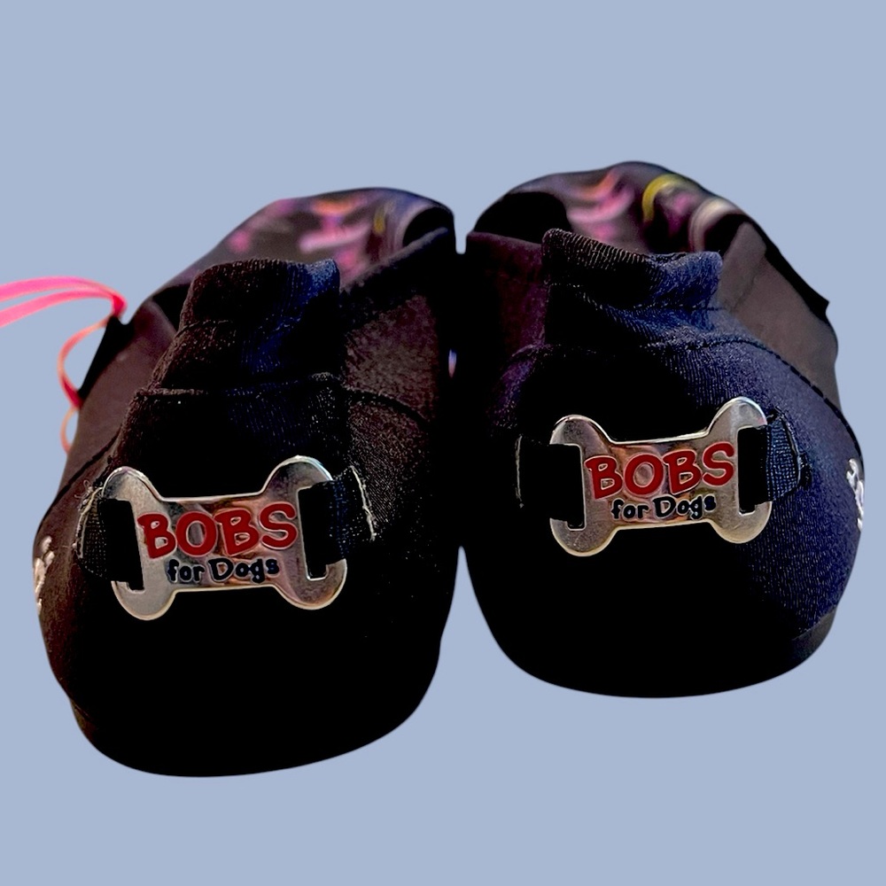 Skechers Black Cat Print Women's Bobs for Dogs Slip Ons - Picture 6 of 7